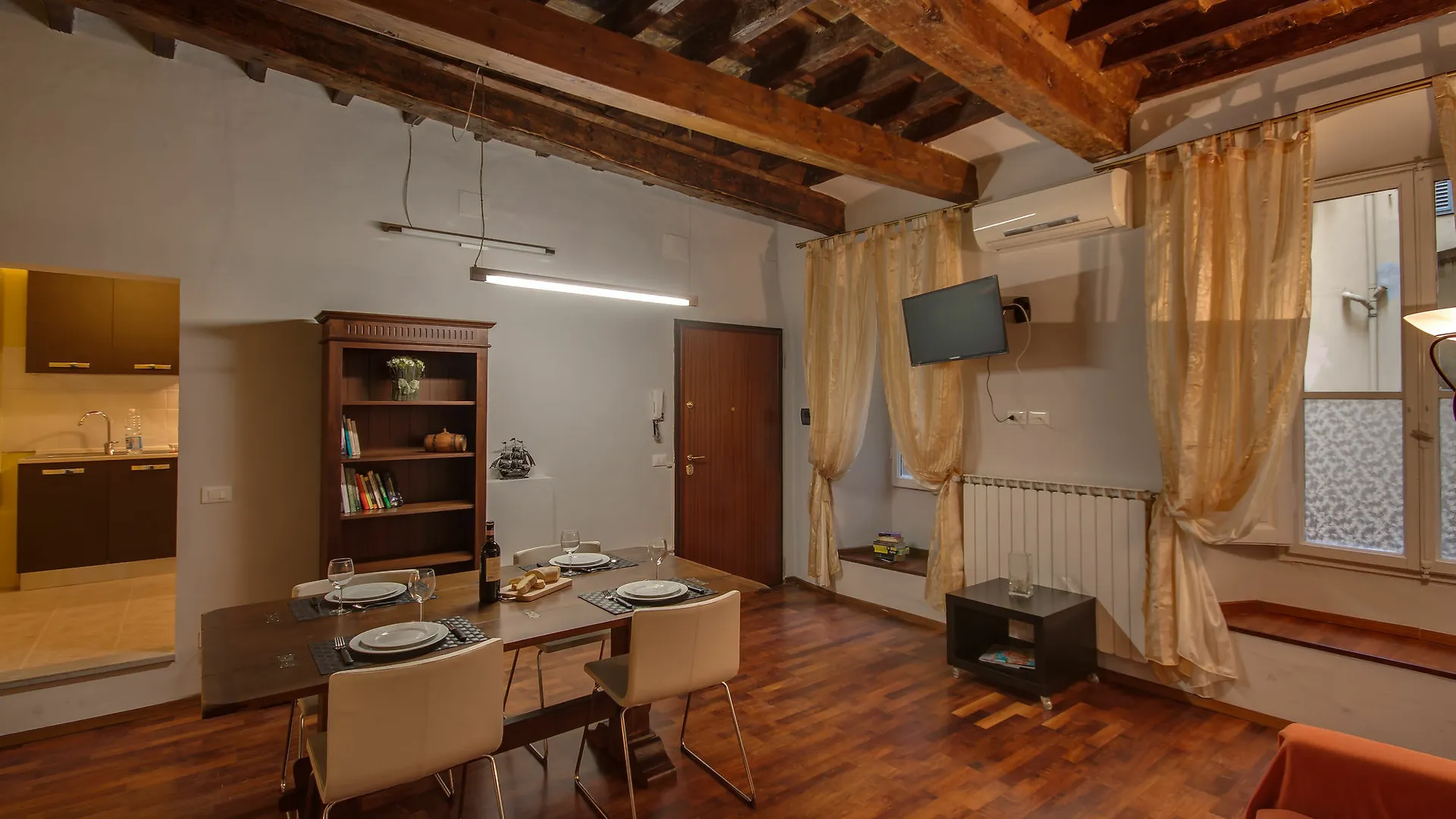 Family Apartments Firenze 0*,